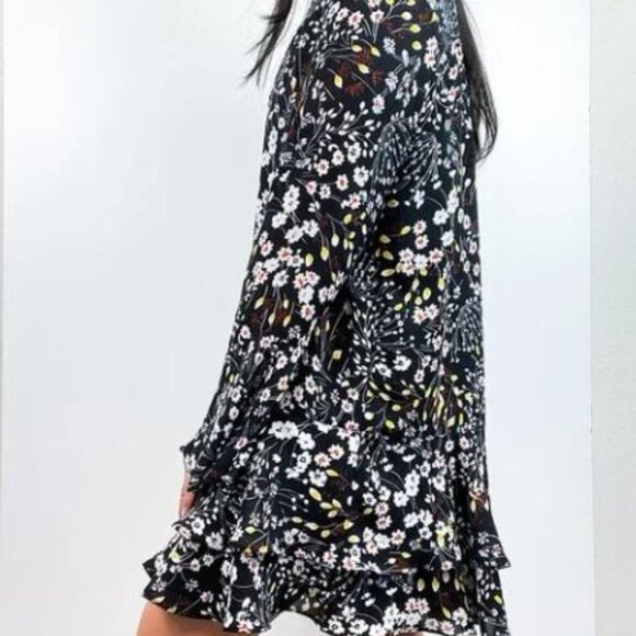 Parker Mini Dress with Flare Sleeves & Floral Neck Collar Black Size S - Picture 2 of 11